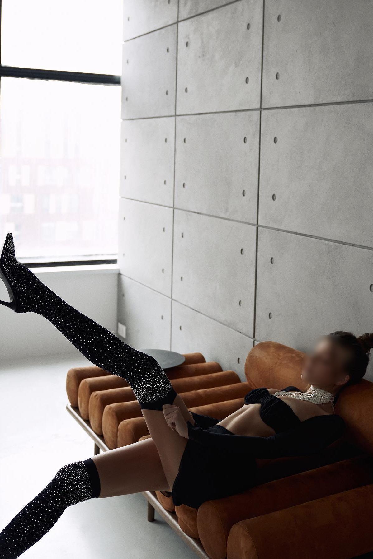 Проститутка Питера Карина с 1 размером груди предлагает интим услуги у метро Беговая  +7(999)028-14-58 - фото 2